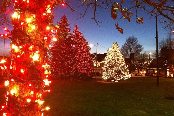 Christmas On Shaker Square