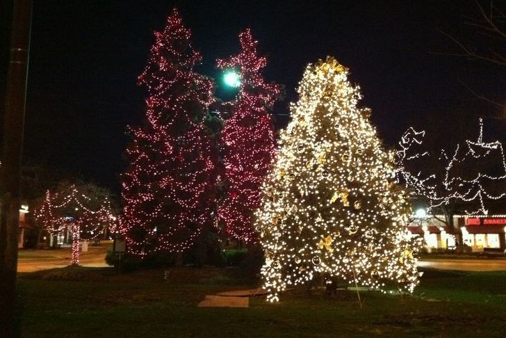 Christmas On Shaker Square