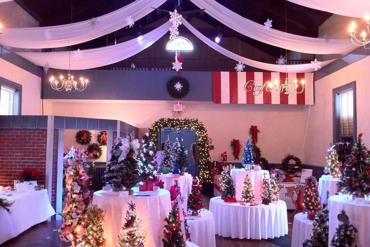 Holly Hall 2010 - Chagrin Falls, OH