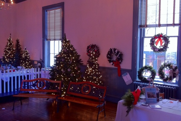 Holly Hall 2010 - Chagrin Falls, OH